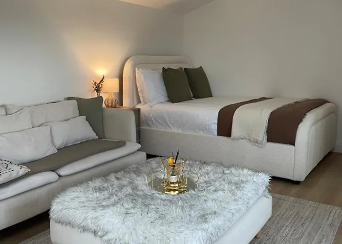 民宿 Meadowssnug 杜林